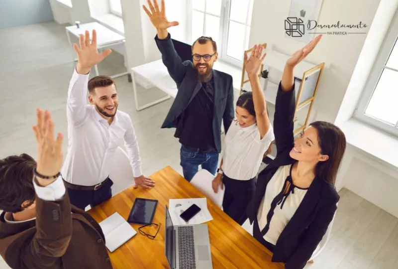 O que é keep in touch entre colaboradores remotos? 